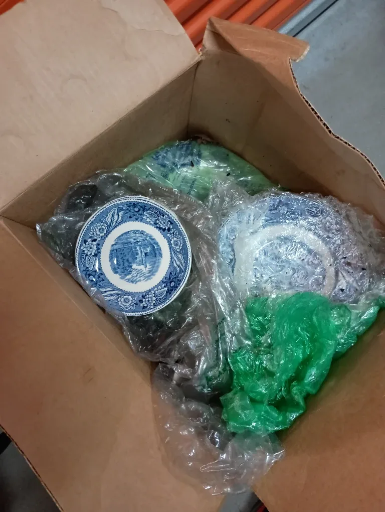 Woodland woods & sons Blue China Set image indicator(2)