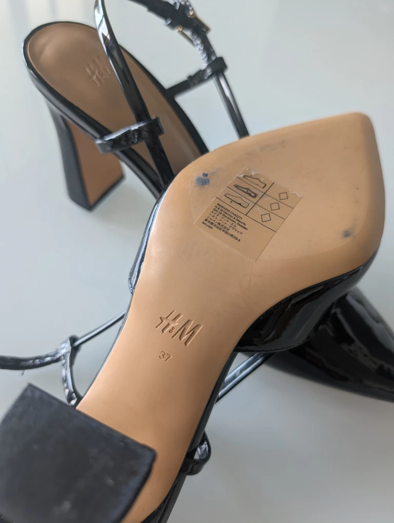 H&M Black Heels - Size 7 - photo 3