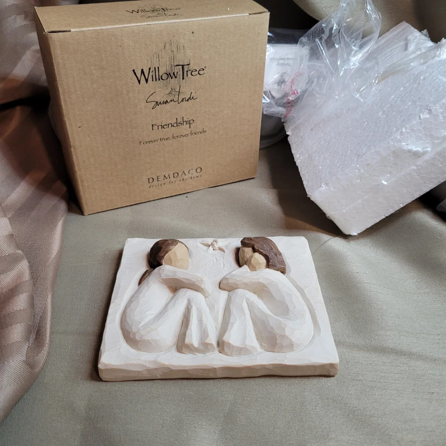 5" x 4" Willow Tree “Friendship“ Wall Decor Demdaco 2001 image indicator(3)