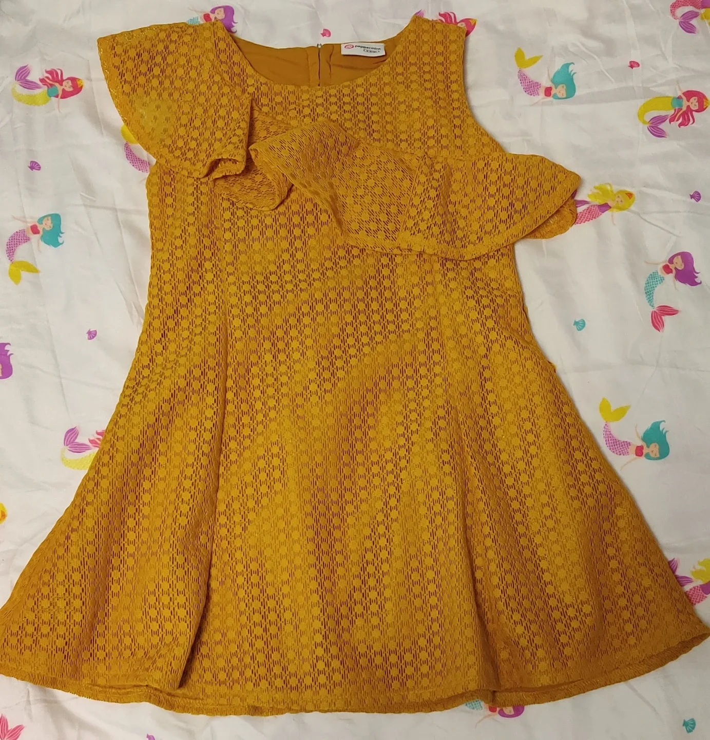 Assemble of clothes - Size 4T image indicator(3)