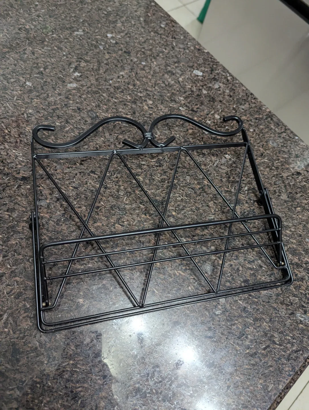 Black Metal Cookbook Stand - 12" x 10" x 2" image indicator(2)