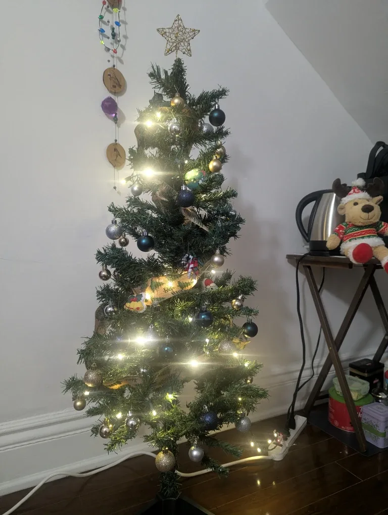 🎄 Christmas Tree 1.2m / 4ft – With Lights & Decorations! 🎄