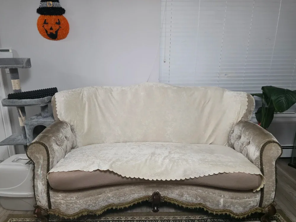 Vintage Style Sofa image indicator(2)