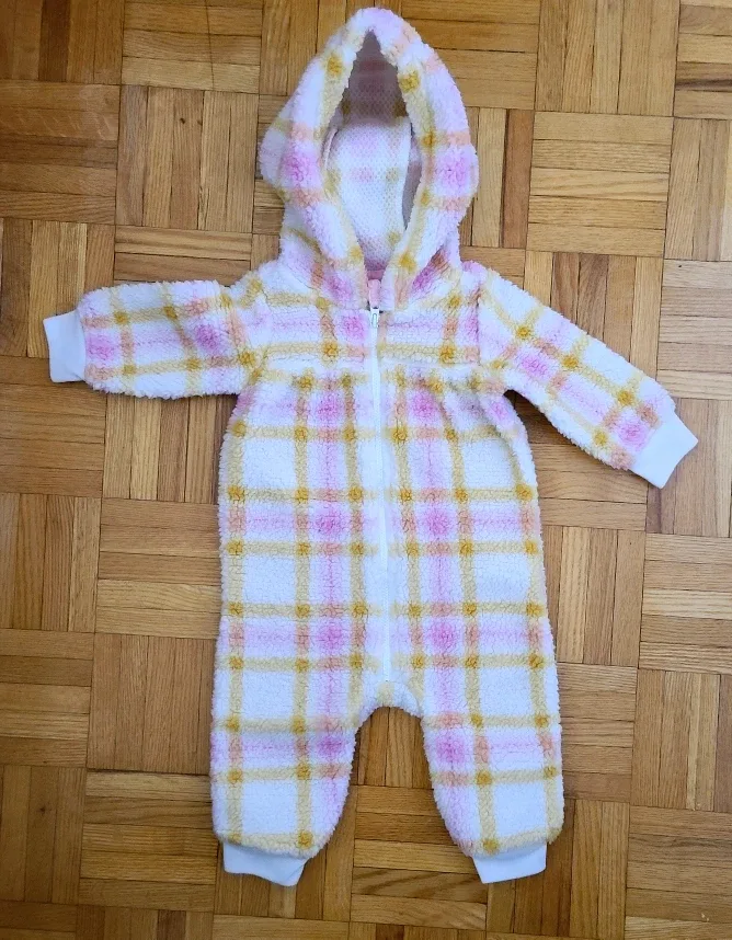 Carters Cozy Plaid Baby Onesie/Romper/Jumpsuit for winters