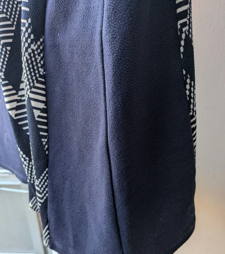 Patterned Navy Skirt image indicator(8)