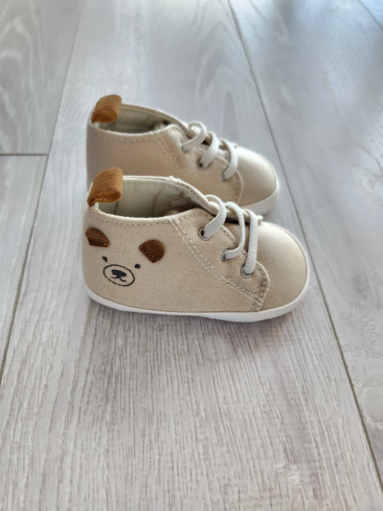 Brand New! Carter's Baby Shoes  (~6M)