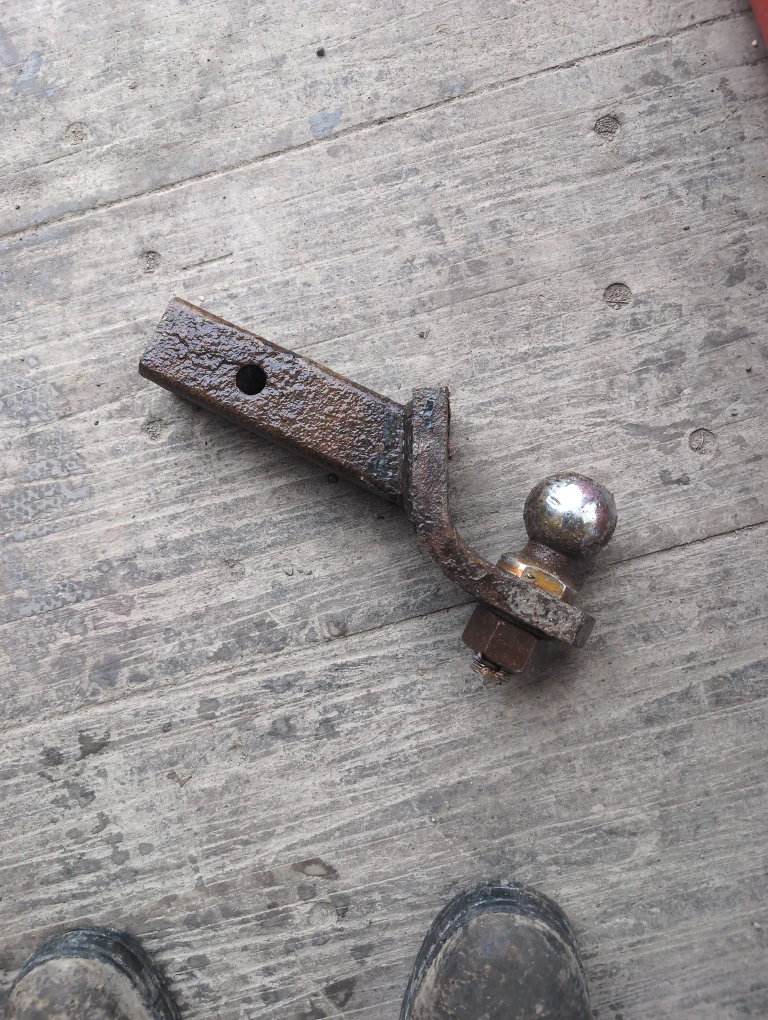 Tow Hitch - Used Condition