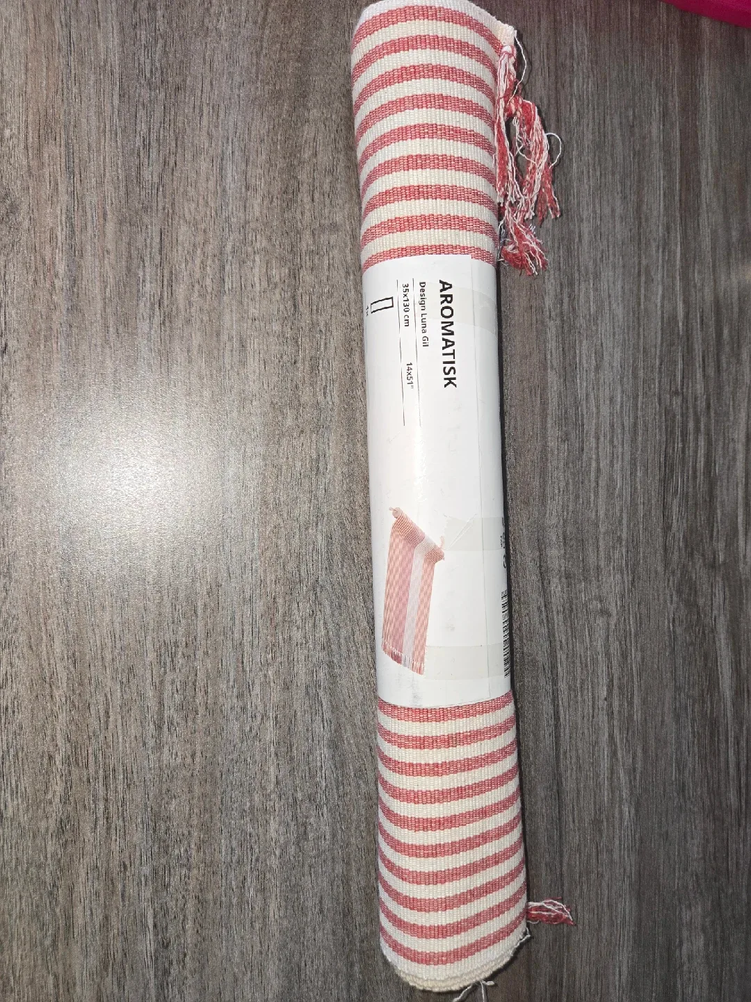 BN IKEA Aromatisk Red/White Rug, 35x130 cm (14x51") image indicator(3)