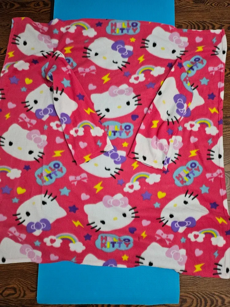 ❤️‍🩹Hello Kitty Fleece Blanket
