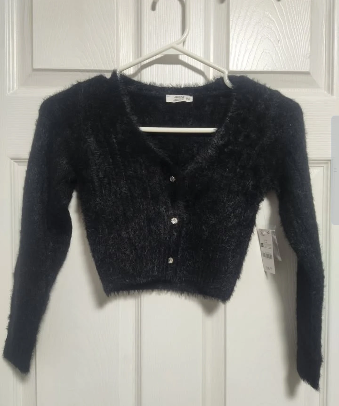 Girls’ Cropped Fuzzy Sweater – Size 6, Brand New - photo 2