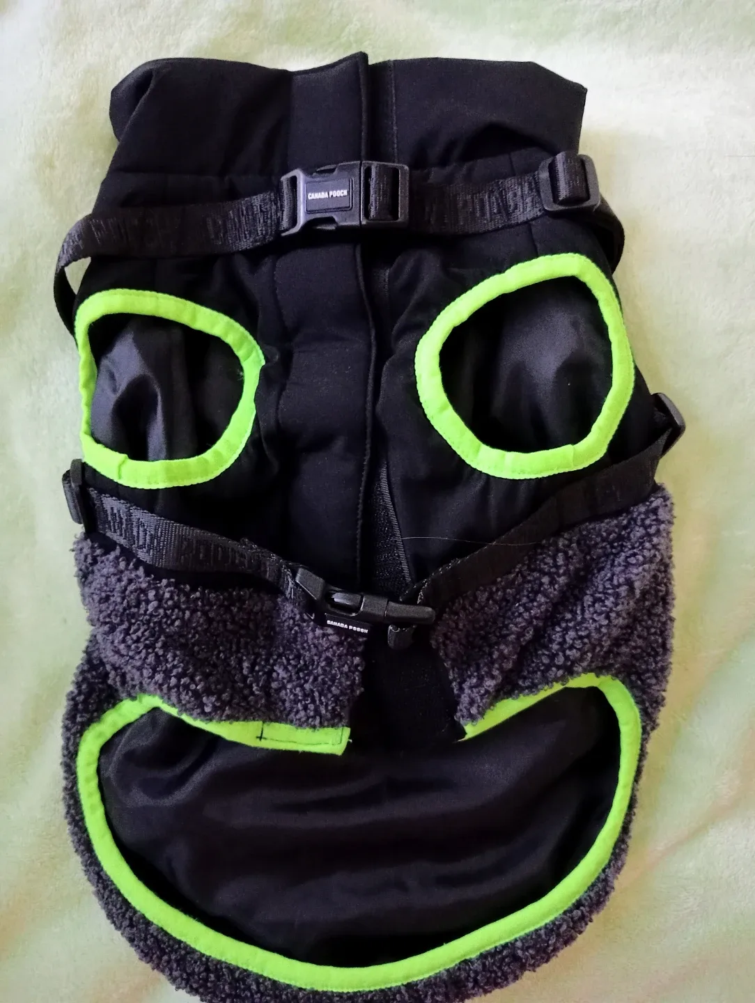 Canada Pooch Harness Jacket - Size 14 image indicator(6)