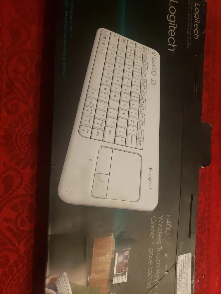 Logitech K400 Wireless Touch Keyboard - White