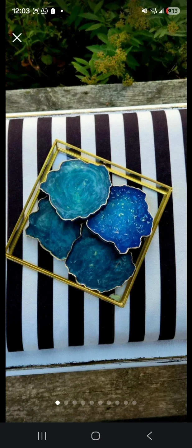 Handmade Resin Tray and Coaster Set image indicator(2)