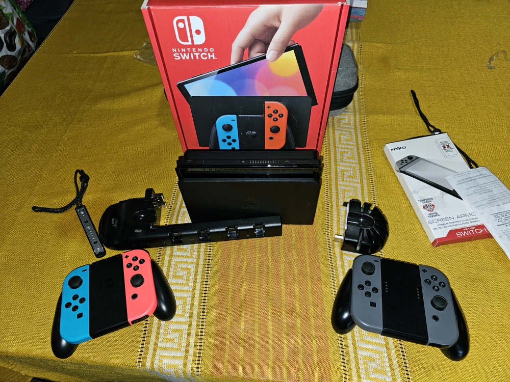 Nintendo Switch OLED bundle w/ accessories - photo 4
