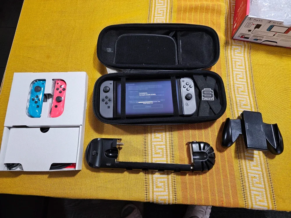 Nintendo Switch OLED bundle w/ accessories image indicator(7)