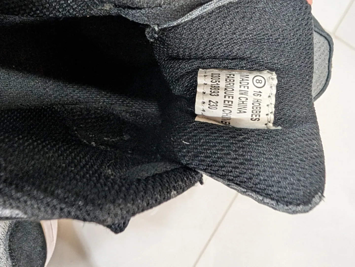 Starter Sneakers - Size 8 image indicator(4)