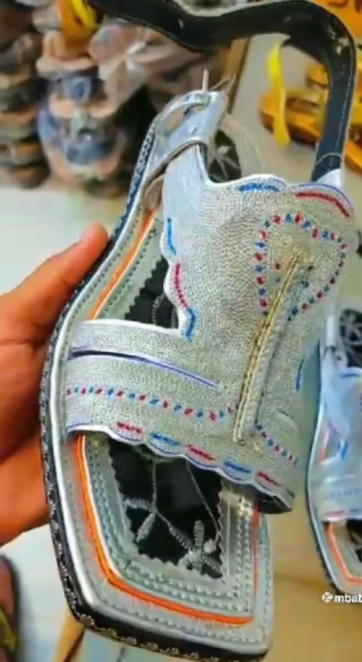 Sandals image indicator(2)