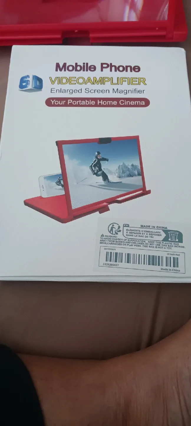 Mobile Phone Video Amplifier - Enlarged Screen Magnifier