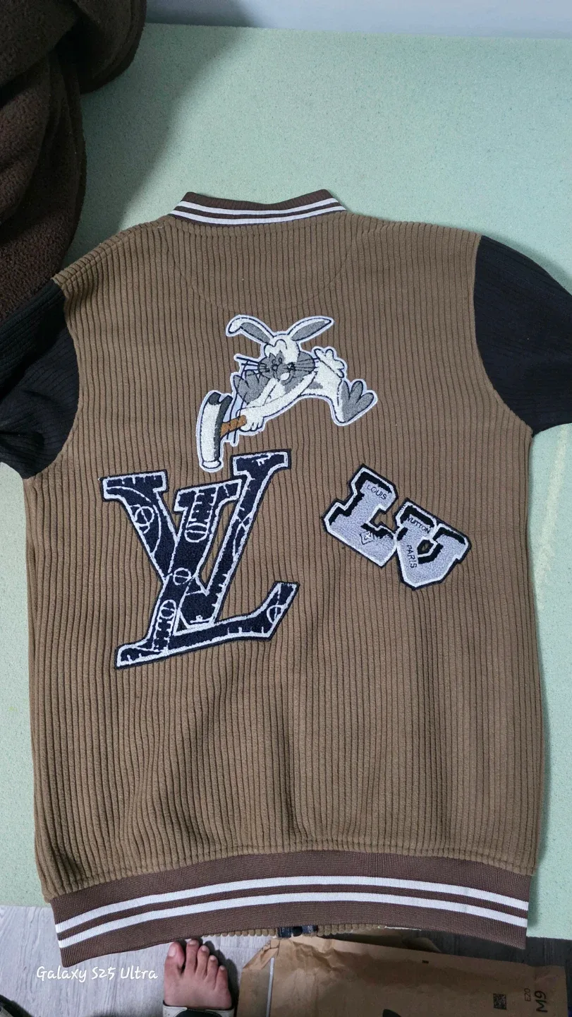Louis Vuitton Bugs Bunny Varsity Jacket image indicator(2)