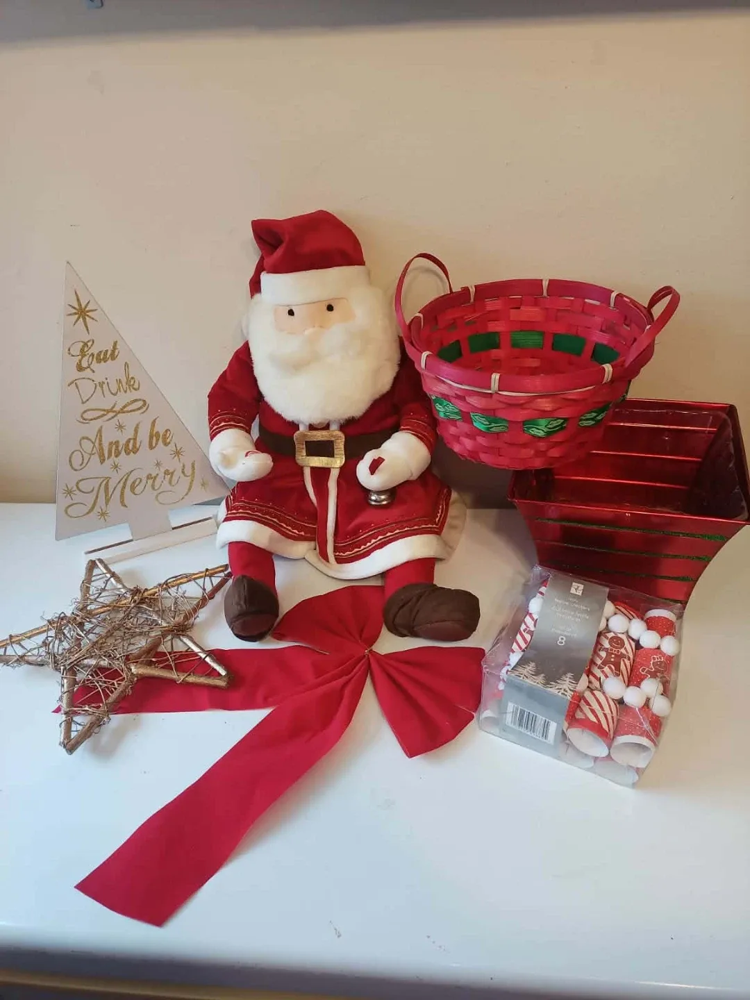 Christmas Decorations Lot image indicator(3)