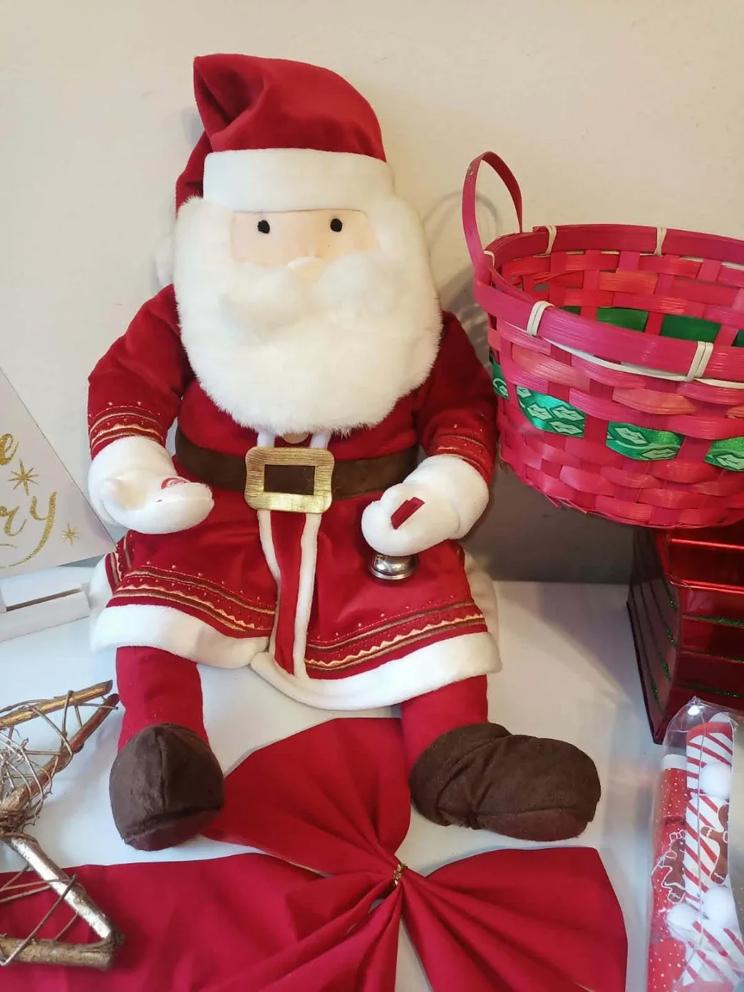 Christmas Decorations Lot image indicator(4)