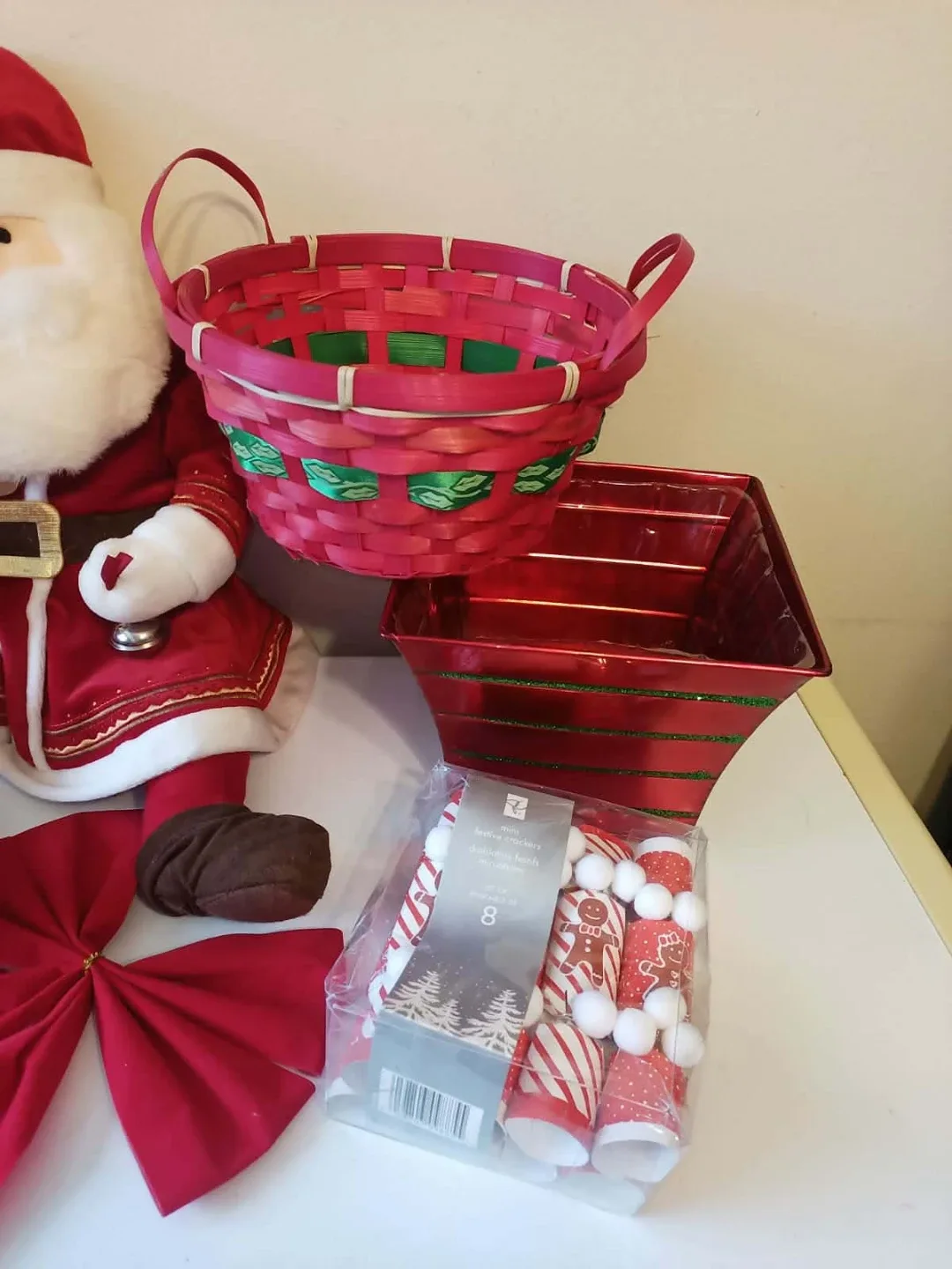 Christmas Decorations Lot image indicator(5)