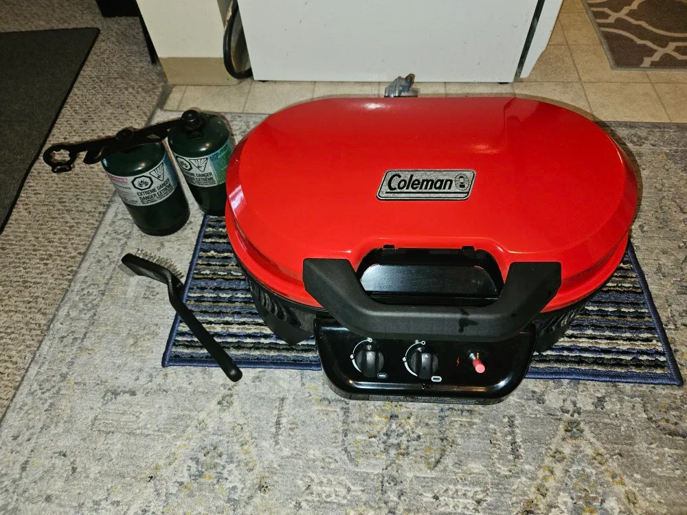 Coleman Grill + 2 full propane tanks + Brush