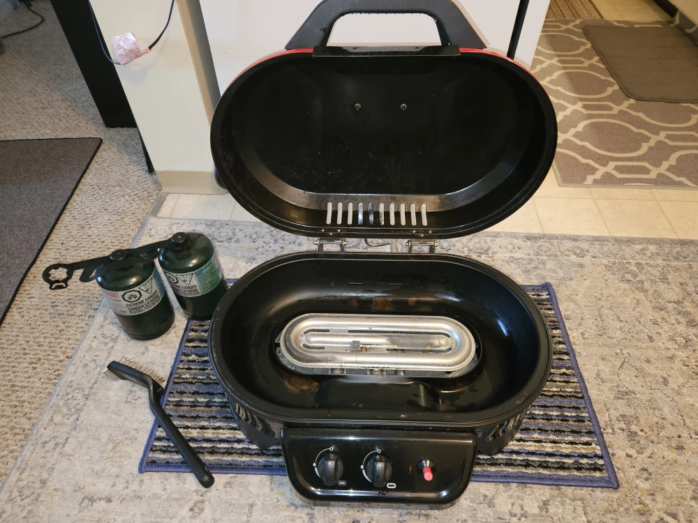 Coleman Grill + 2 full propane tanks + Brush - photo 2