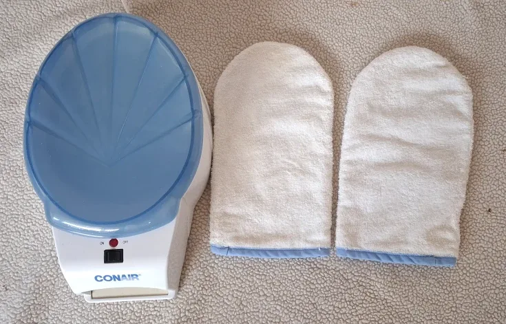 Conair Heated Paraffin Bath with Mitts image indicator(4)
