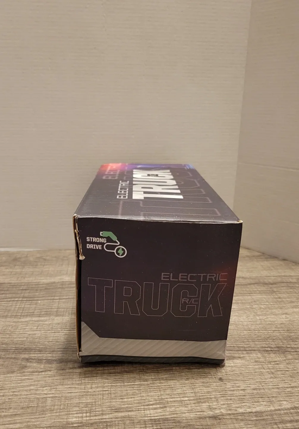 Electric Cyber Truck R/C Brand new image indicator(2)