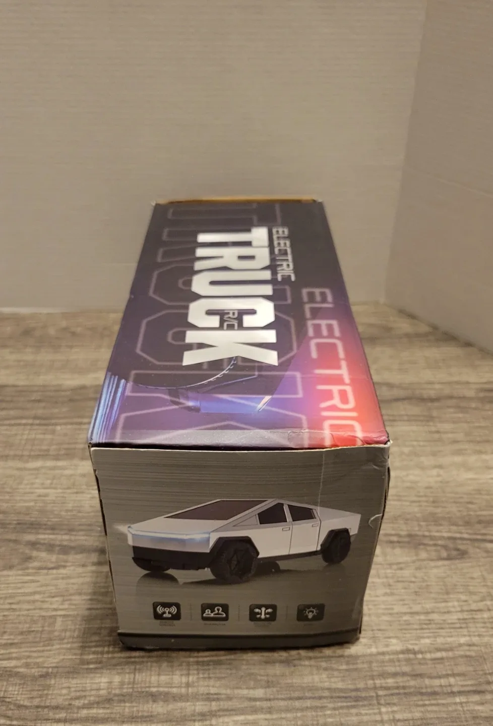 Electric Cyber Truck R/C Brand new image indicator(3)