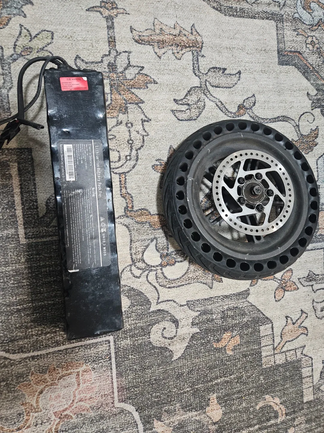 Electric Scooter Battery Pack and Wheel
