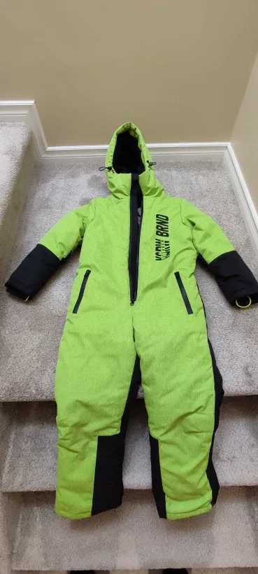 Kaysarow Kids Snowsuit, age 7-9