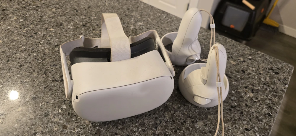 Oculus Quest 2 VR Headset