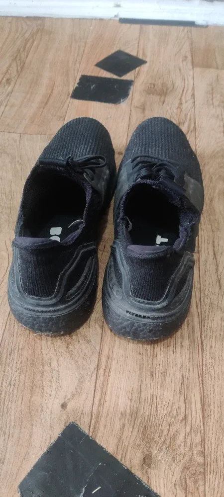 Adidas UltraBoost 20 Black Sneakers image indicator(2)
