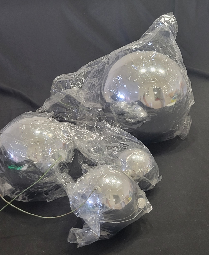 Silver Christmas Ball Ornaments - photo 5