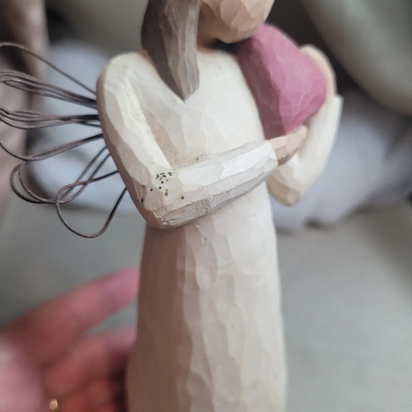8" Willow Tree “Angel of the Heart“ Figurine image indicator(10)