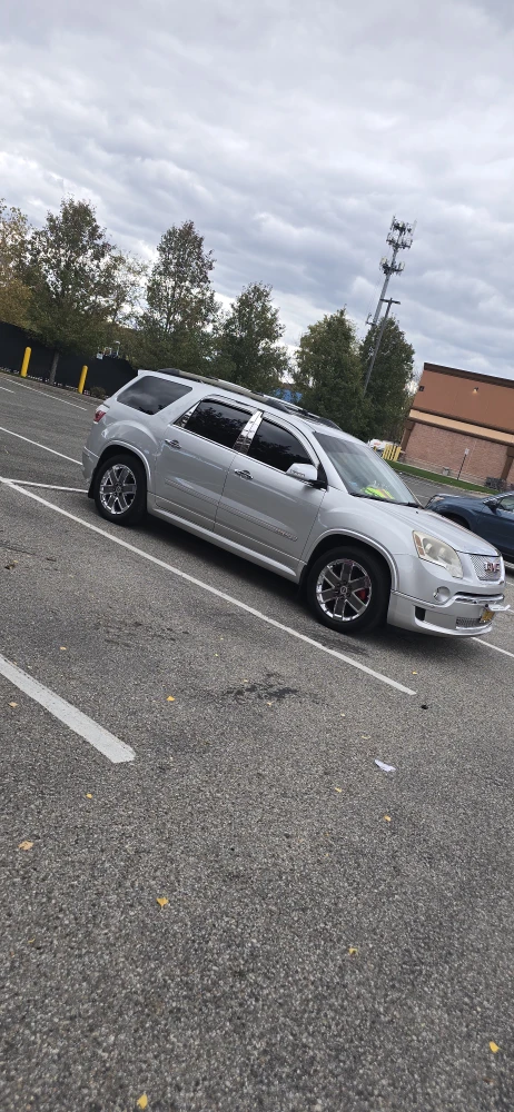Gmc acadia denali sport utility