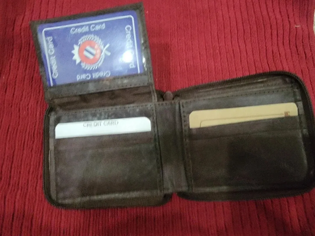 Brown Leather Zip Around Wallet image indicator(3)