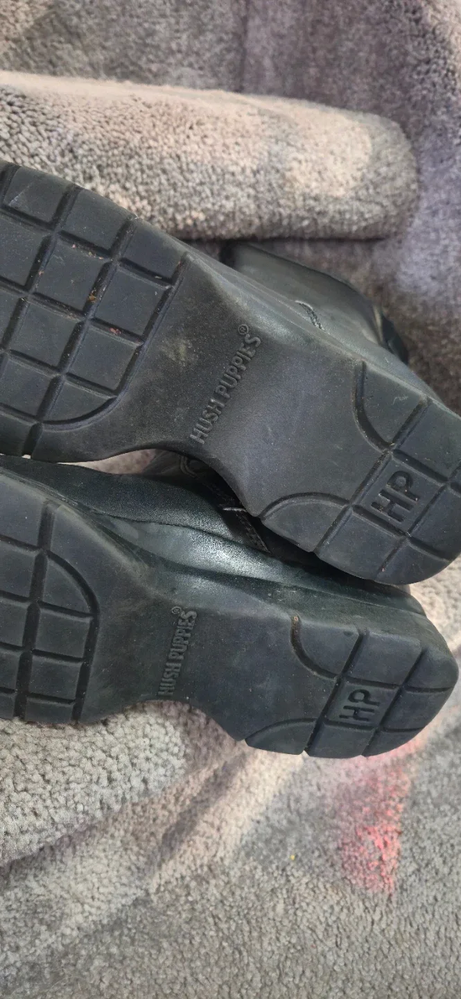 Hush Puppies Black Leather Boots image indicator(3)