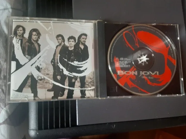 Bon Jovi - Cross Road CD image indicator(3)