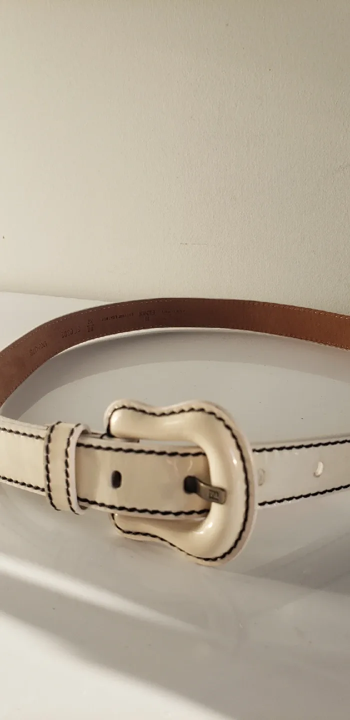 Fendi B Buckle Cream Patent Leather Belt - Vintage y2k image indicator(4)