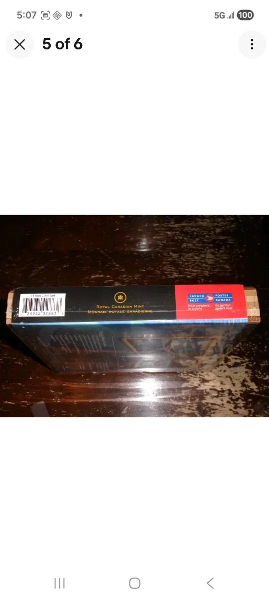 Royal Canadian Mint Blue Whale Silver Coin & Stamp Collection image indicator(5)