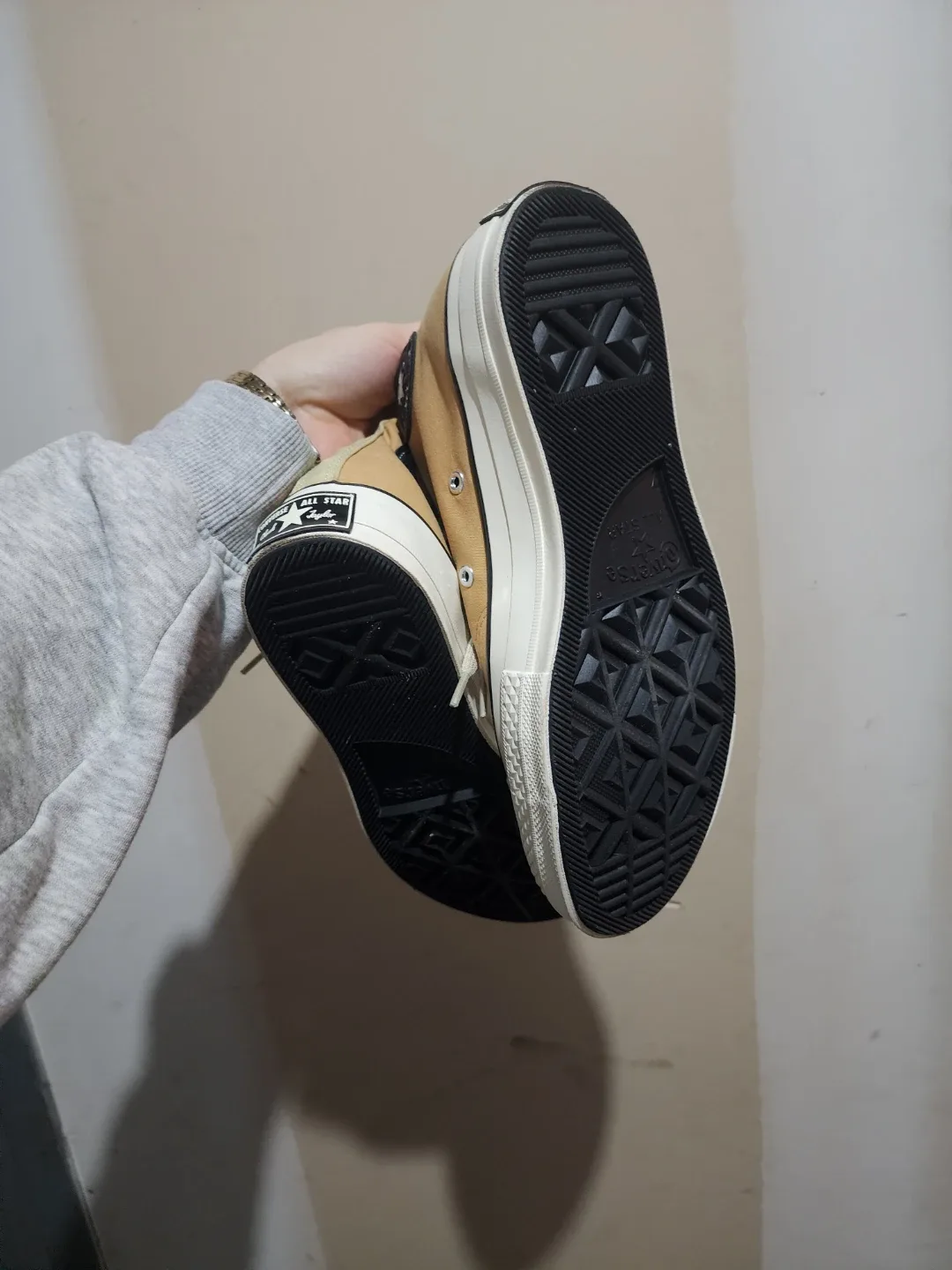 Converse Chuck Taylor All Star High Top - Tan/Multi image indicator(3)