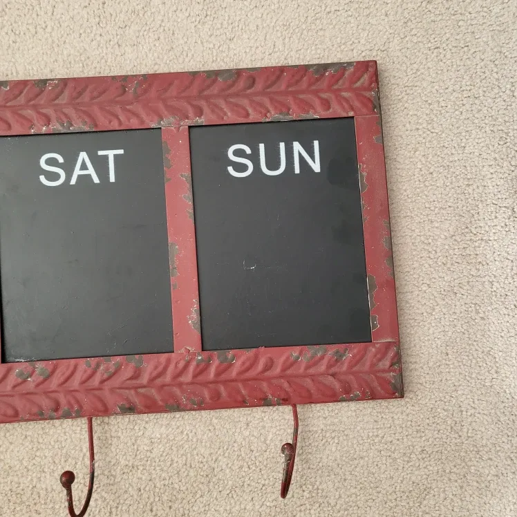 Pristine! Chalk Board 7-Day Calendar+Hooks - Quick Pickup!🚀 image indicator(5)