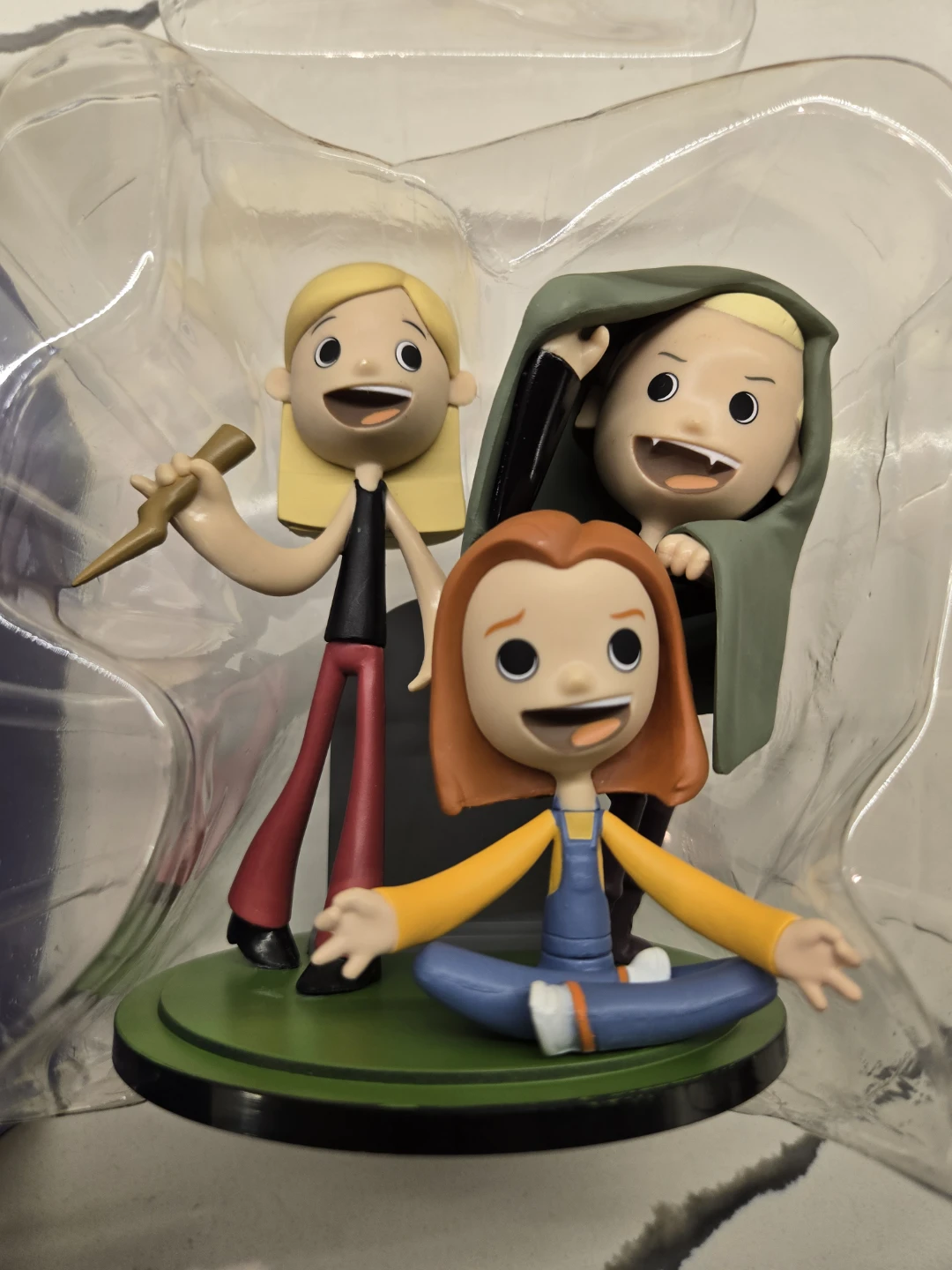 Buffy the Vampire Slayer 'Buffy and Friends' Figure - photo 4