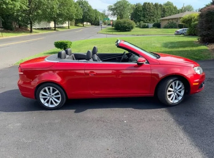 Volkswagen EOS Convertible - Red image indicator(4)