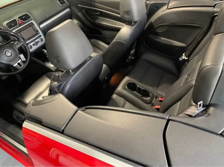 Volkswagen EOS Convertible - Red image indicator(5)