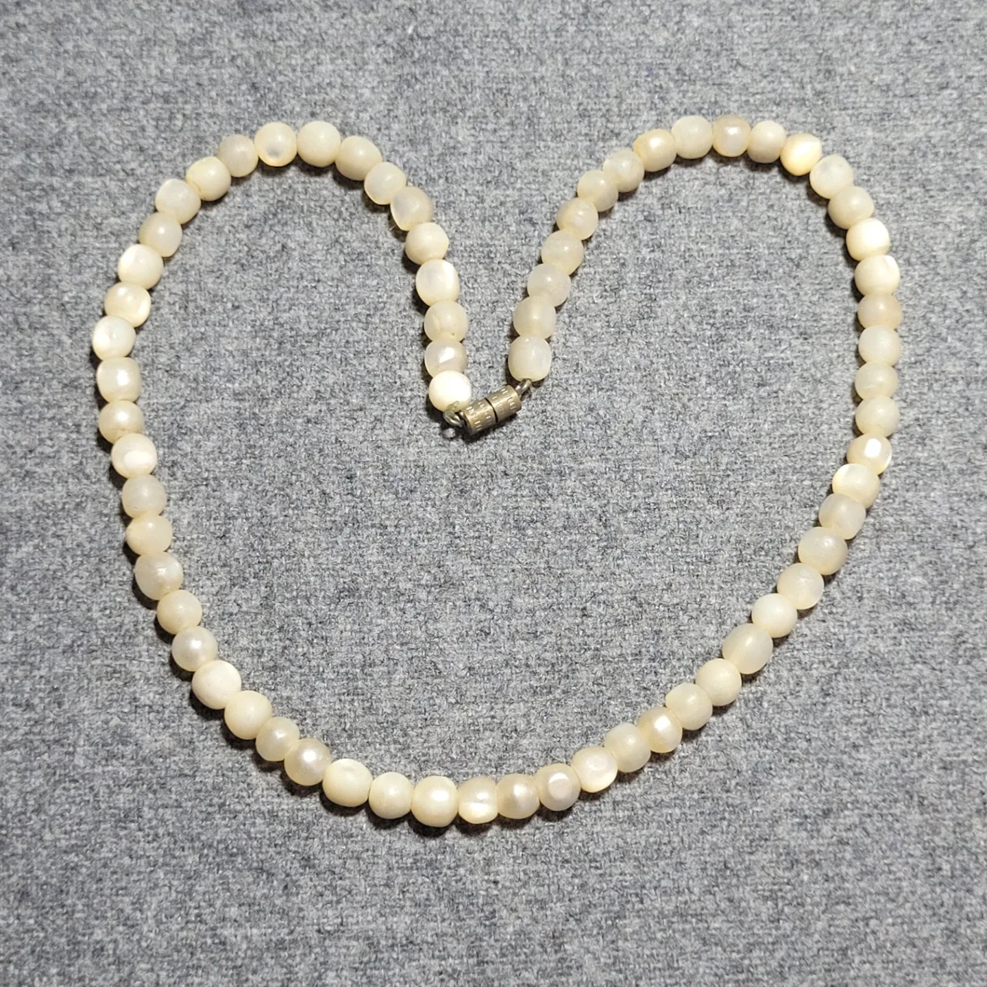 14" Vintage Stone Necklace Excellent Vintage Condition image indicator(6)