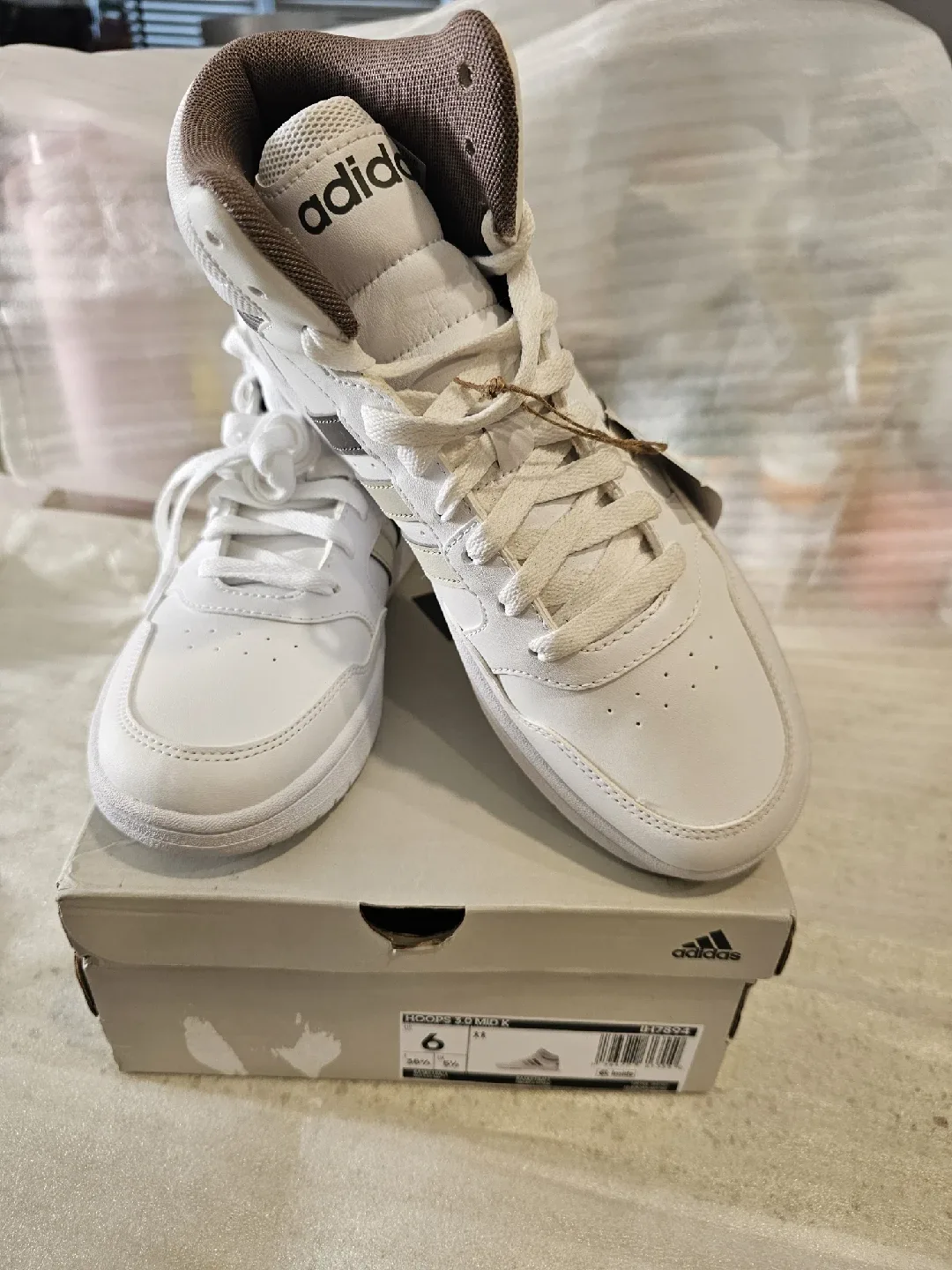 New Adidas Hoops 3.0 Mid K White Sneakers - US 6 image indicator(2)